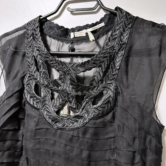 NWT Leon Max | Black Pleated-Yoke Silk Cap-Sleeve Top - M - Picture 7 of 8